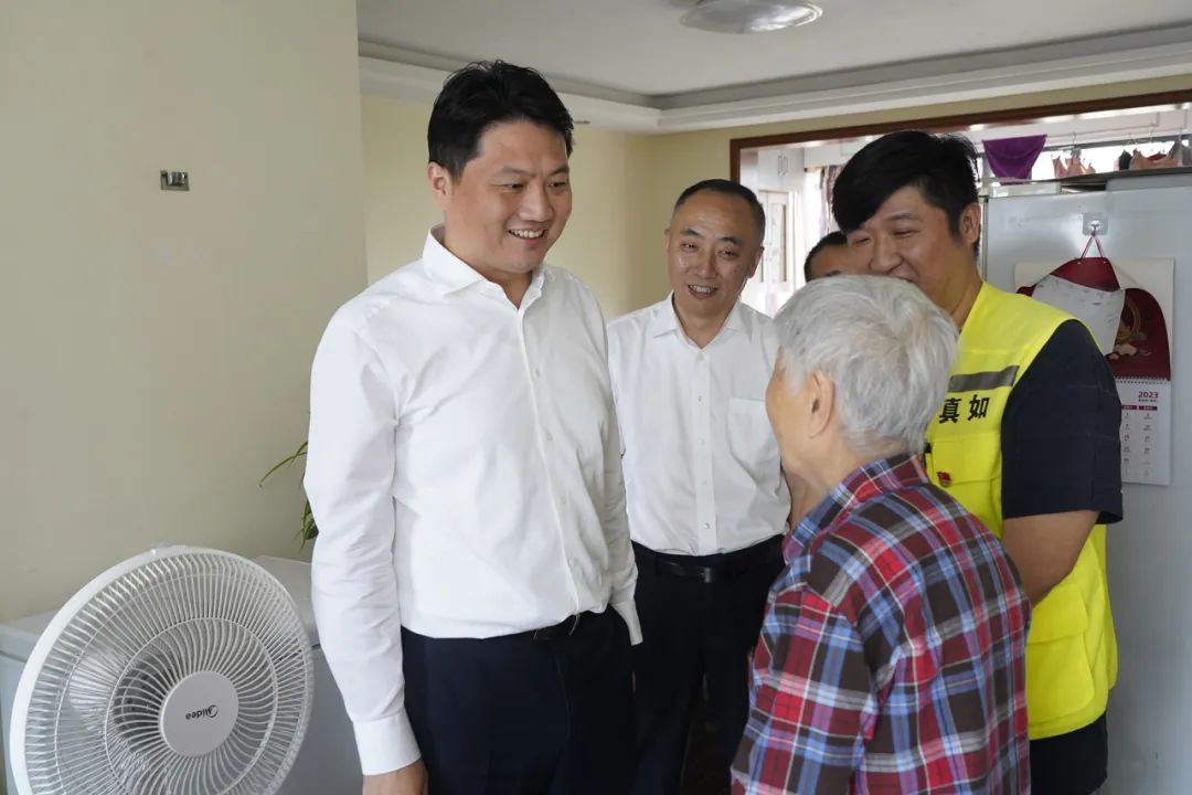 0918_090809_260.jpg 0918_090809_260.jpg