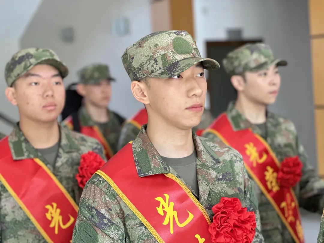 0919_144645_644.jpg 0919_144645_644.jpg