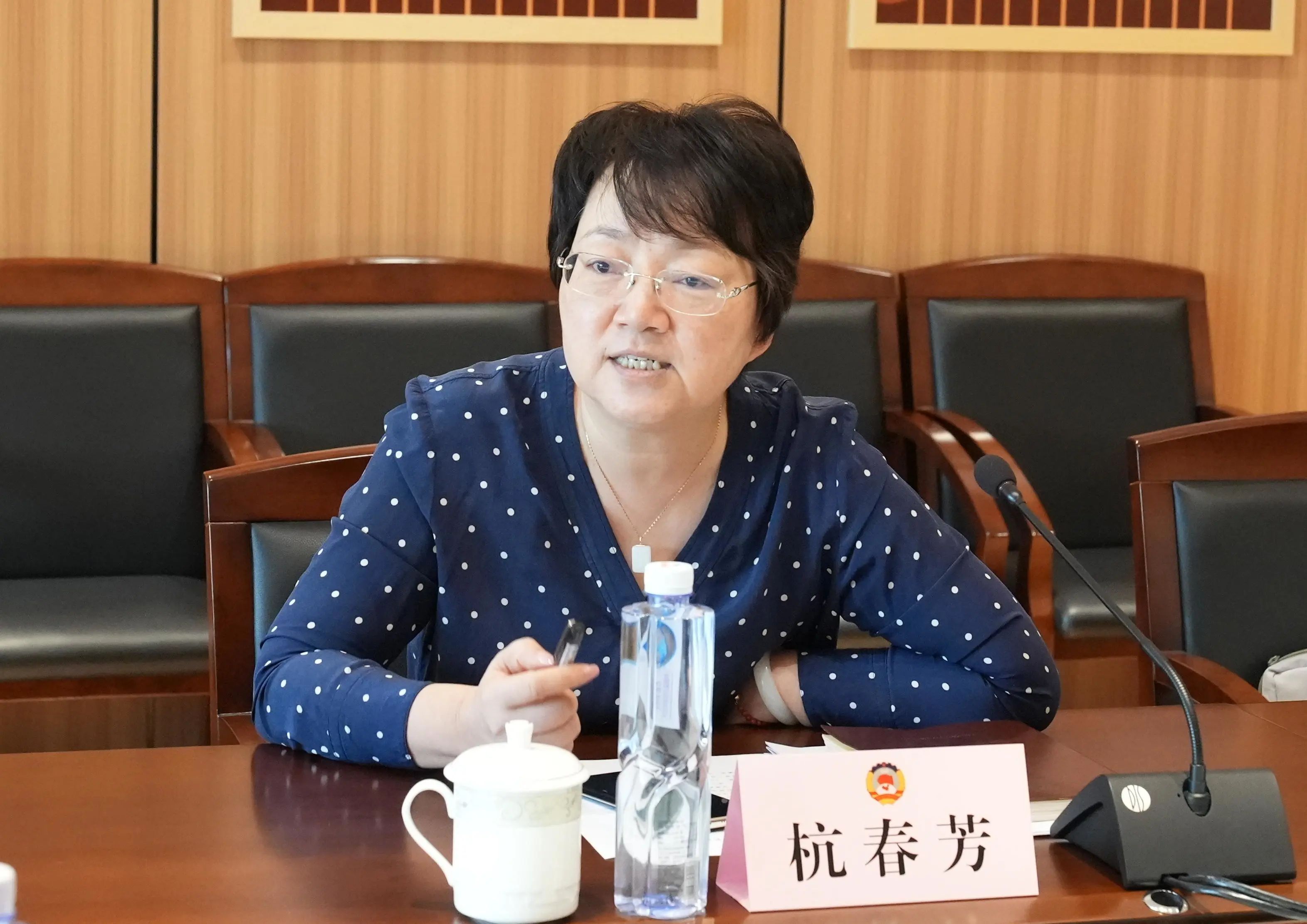 1012_092951_317.jpg 1012_092951_317.jpg