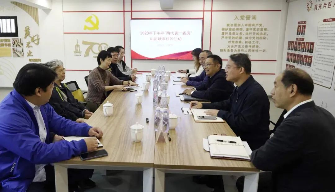 1110_090502_953.jpg 1110_090502_953.jpg