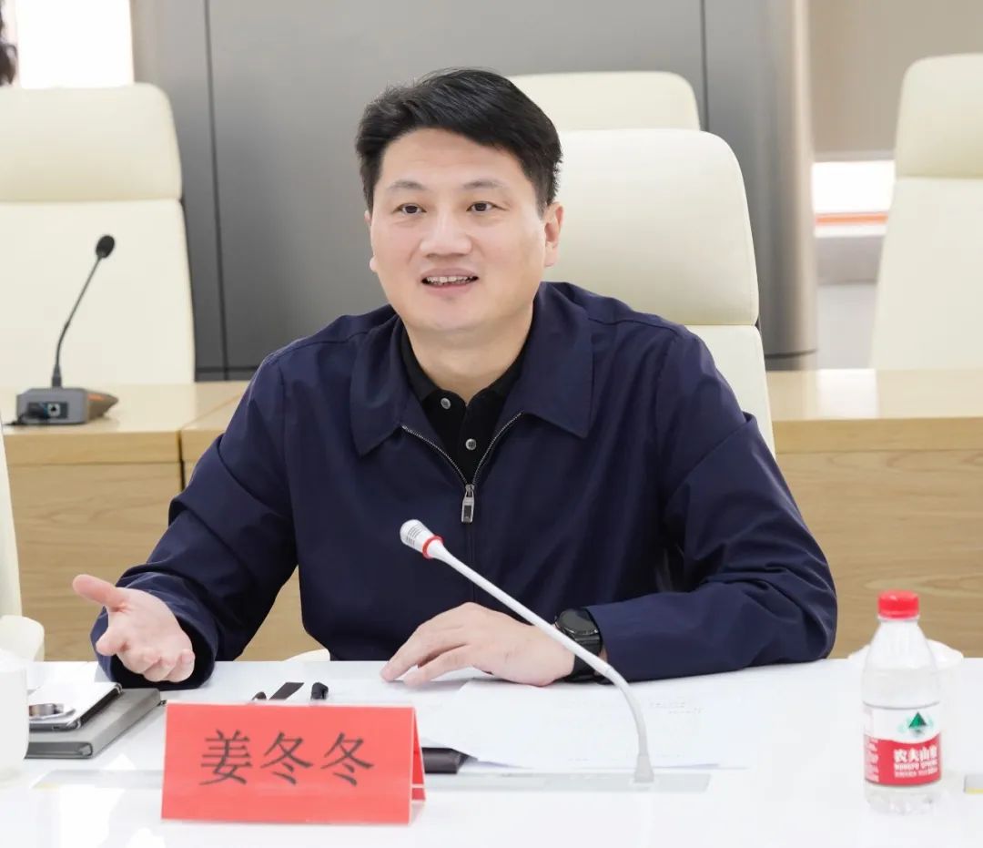 1128_083601_669.jpg 1128_083601_669.jpg