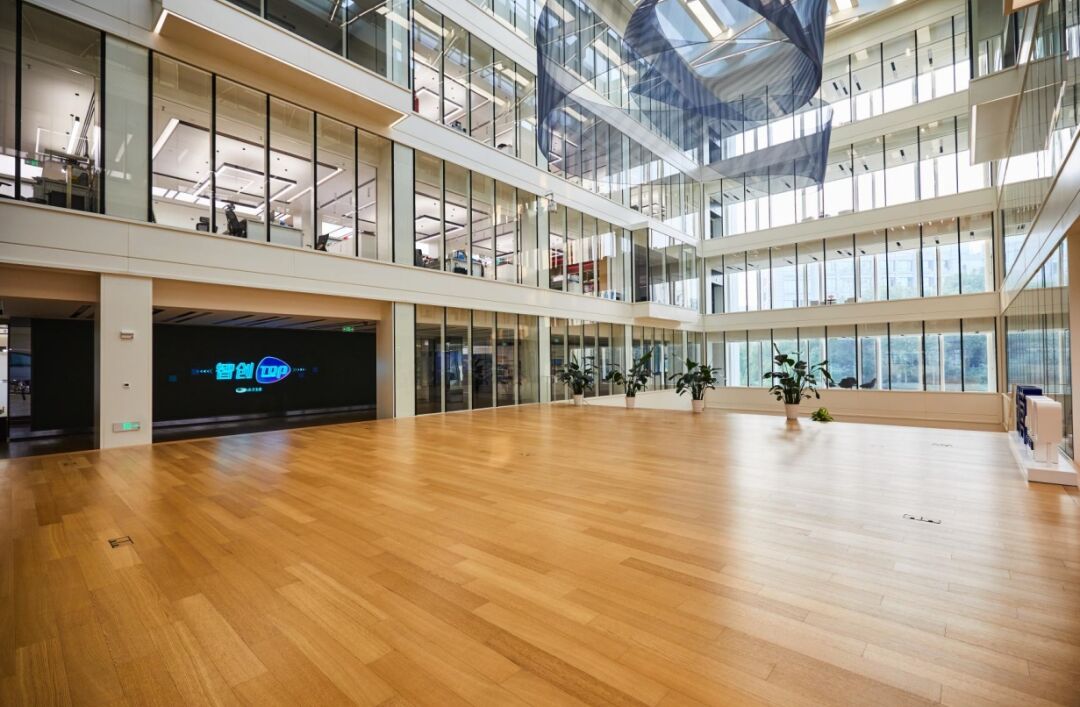 1211_141739_226.jpg 1211_141739_226.jpg