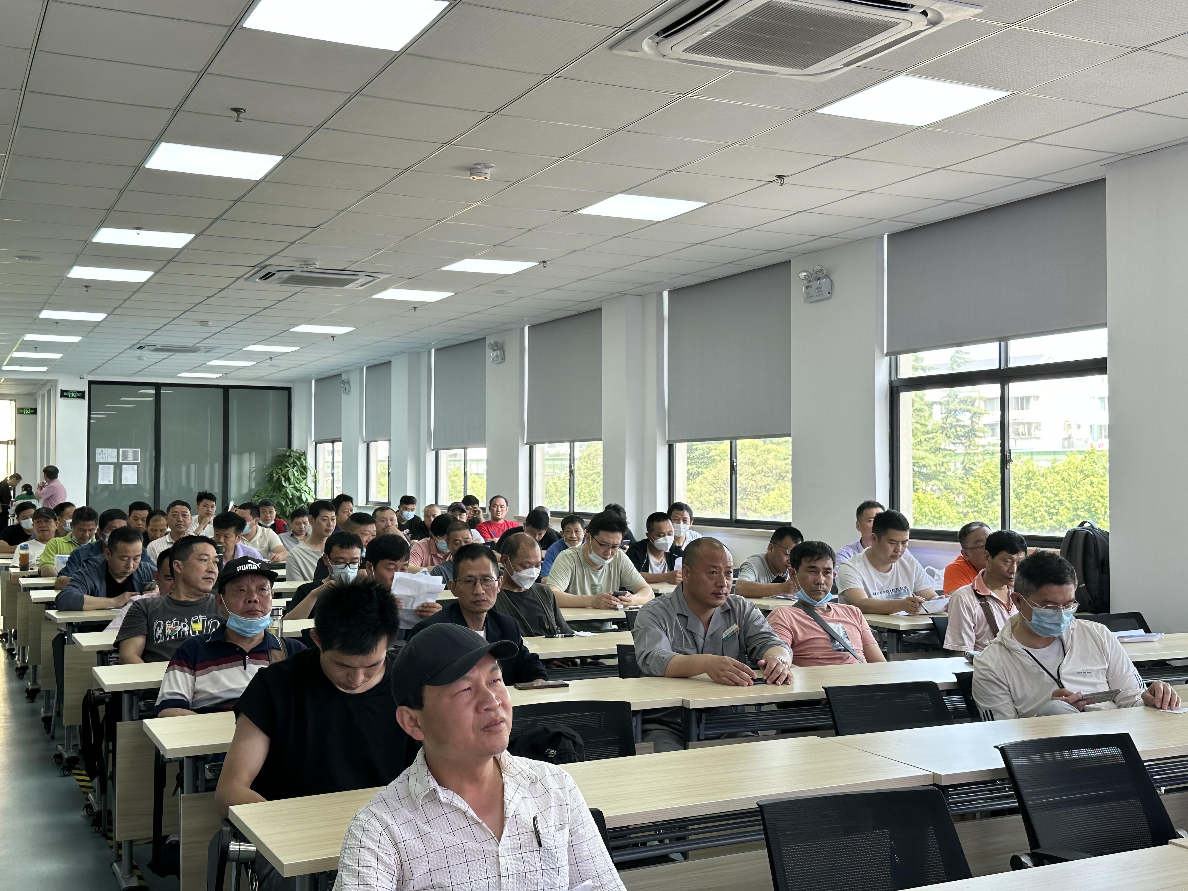 0131_130324_715.jpg 0131_130324_715.jpg