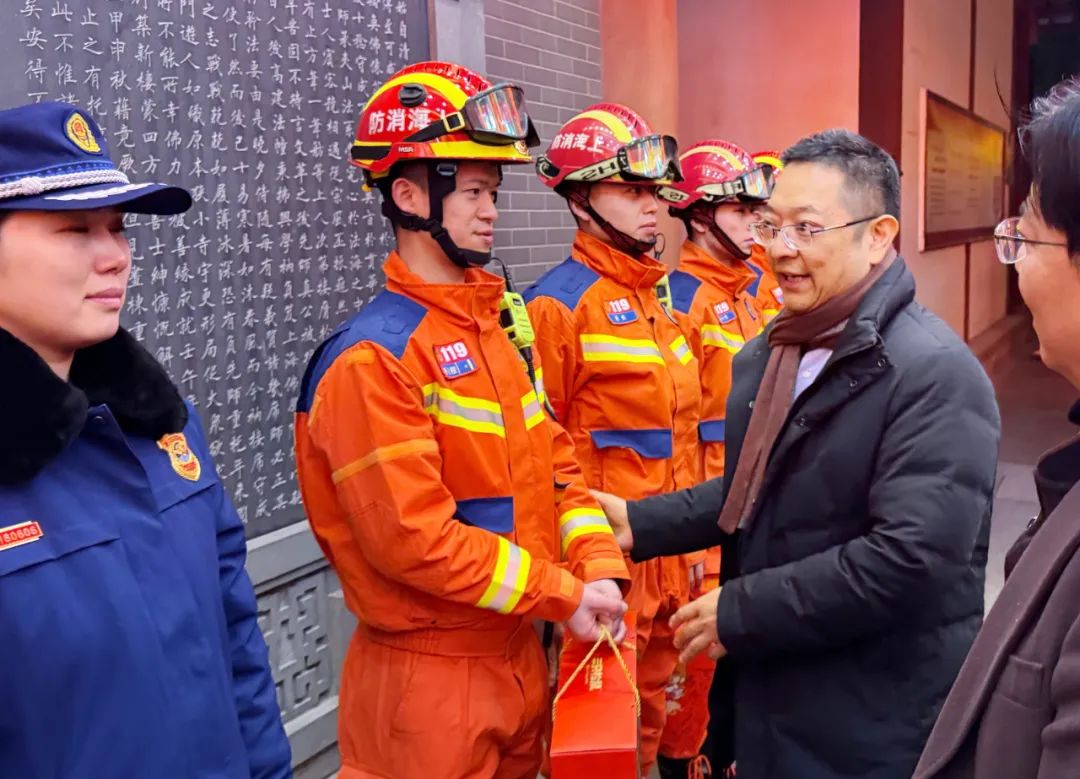 0218_081355_672.jpg 0218_081355_672.jpg