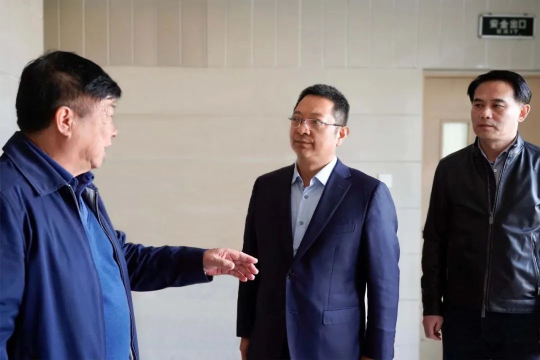 0219_082850_568.jpg 0219_082850_568.jpg