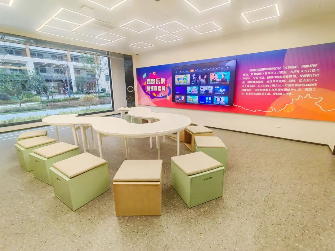 0227_080717_493.jpg 0227_080717_493.jpg