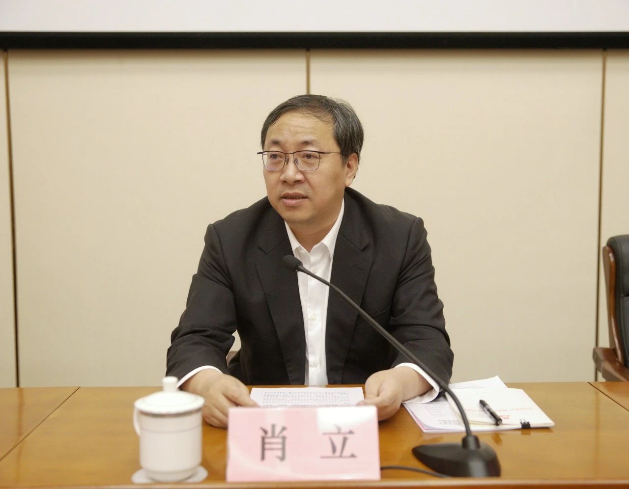 0426_091204_606.jpg 0426_091204_606.jpg