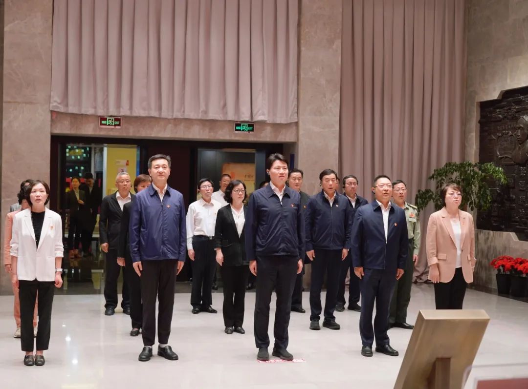 0509_082957_395.jpg 0509_082957_395.jpg