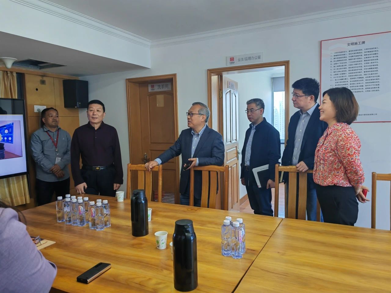 0510_123211_651.jpg 0510_123211_651.jpg