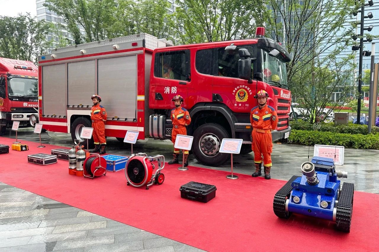 0513_083228_713.jpg 0513_083228_713.jpg