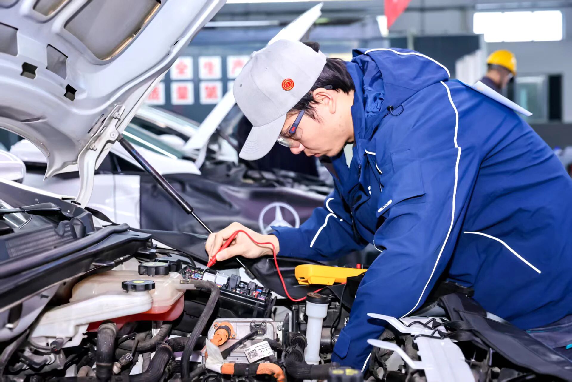 AC米兰官网-今年福州职工劳动和技能竞赛方案确定 计划开展百场赛事