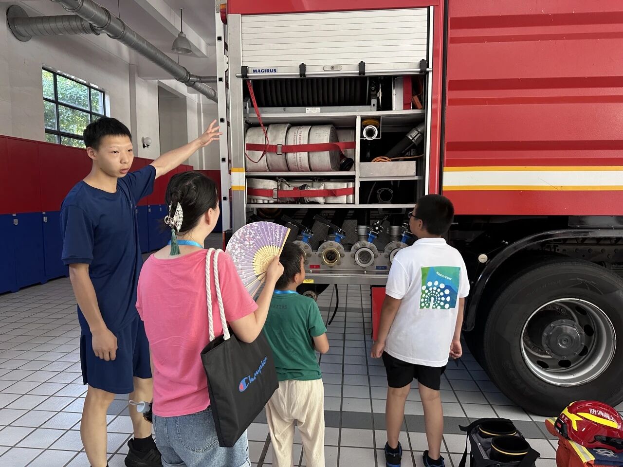 走进消防站，沉浸式体验“硬核”安全课