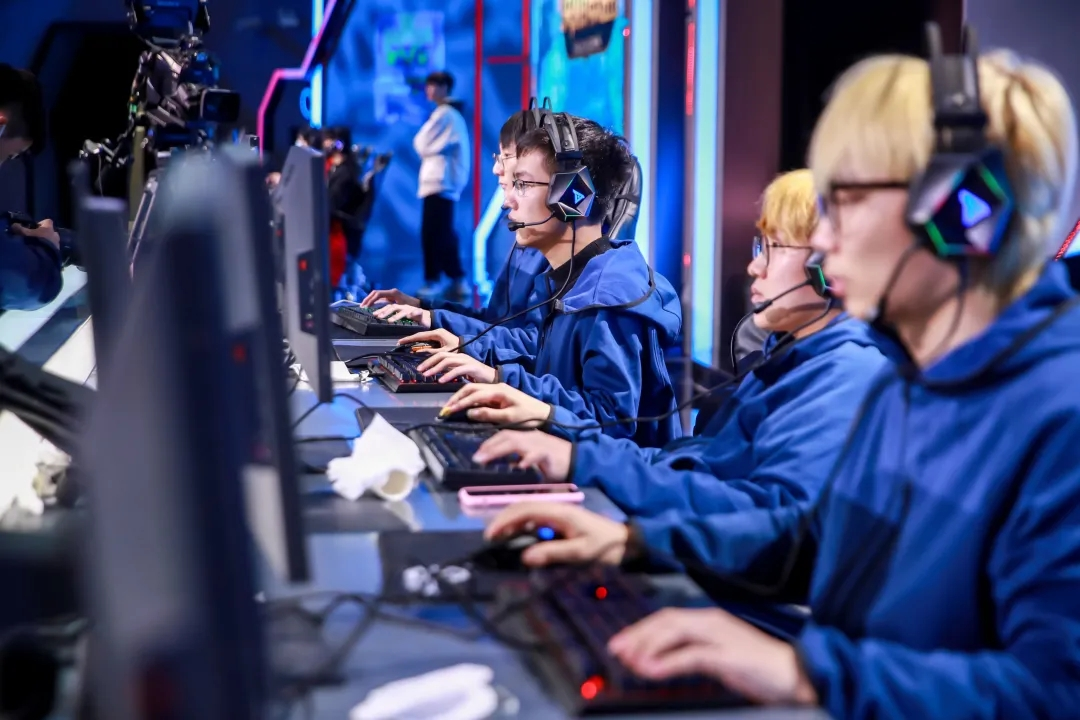 1110_175121_368.jpg 5.webp.jpg