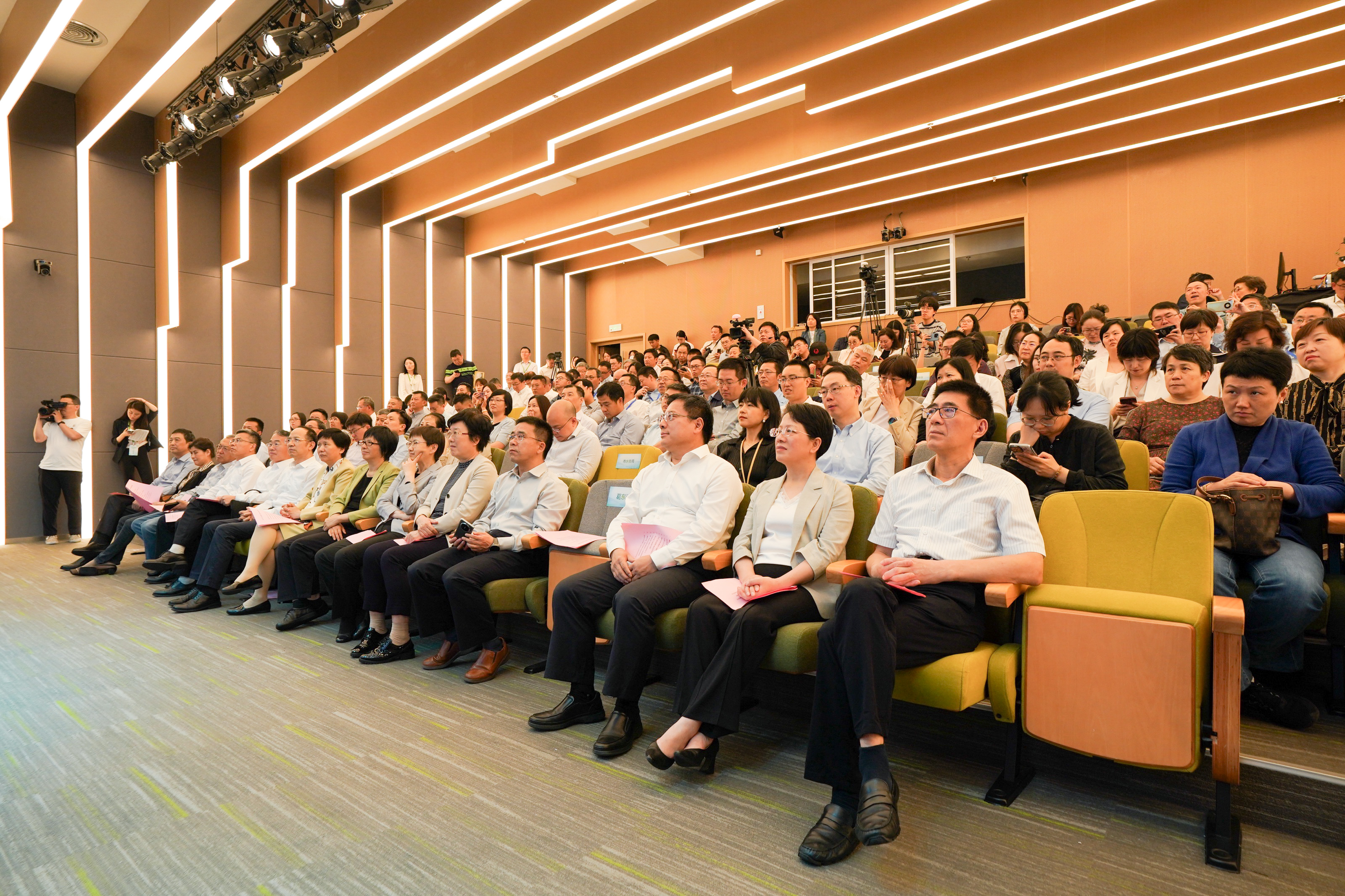 0606_083100_838.JPG 0606_083100_838.JPG