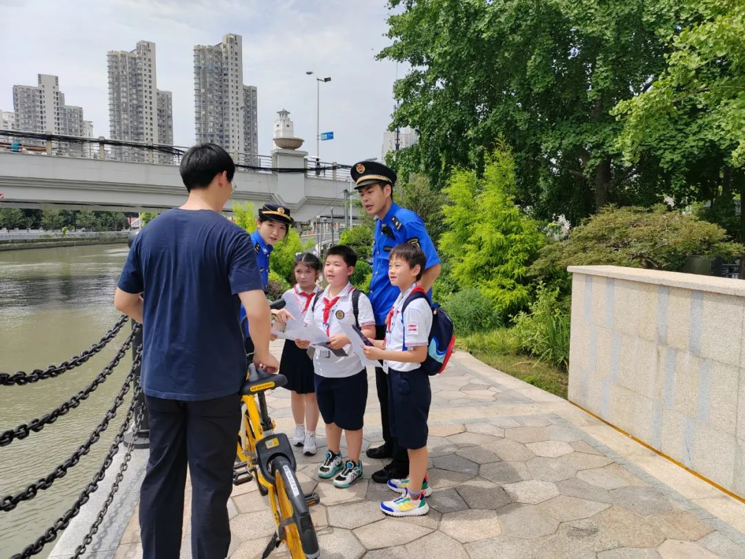 0809_095602_247.jpg 3.jpg