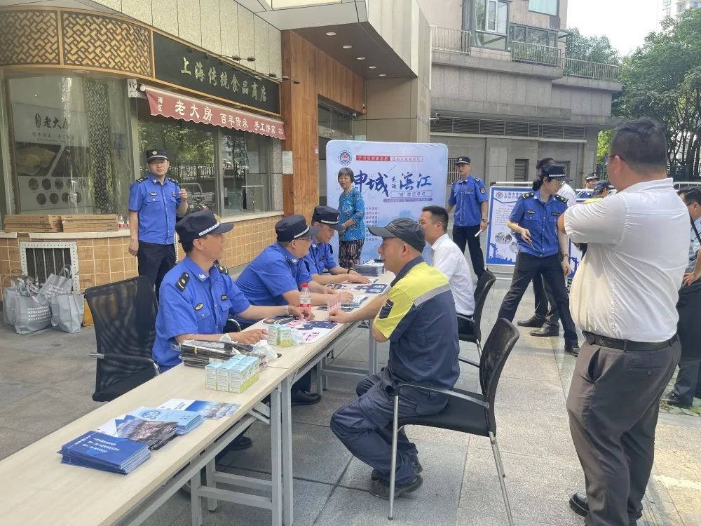 0809_095710_320.jpg 8.jpg