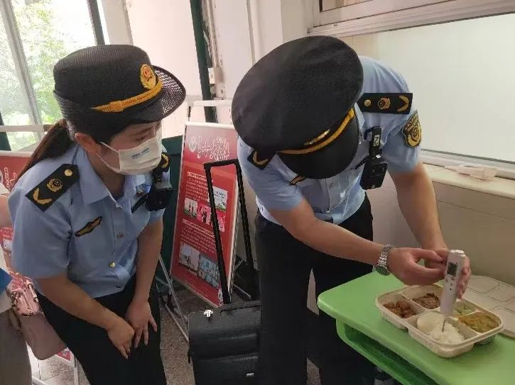 0809_133356_737.jpg 6.jpg