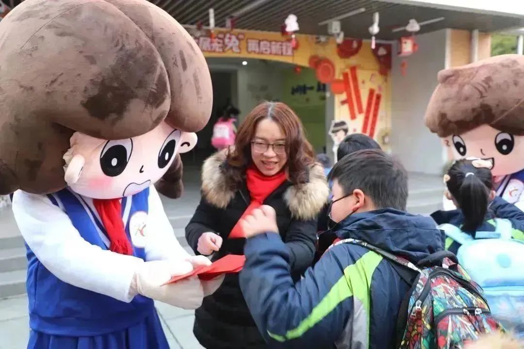 0216_150823_586.jpg 0 (1).jpg