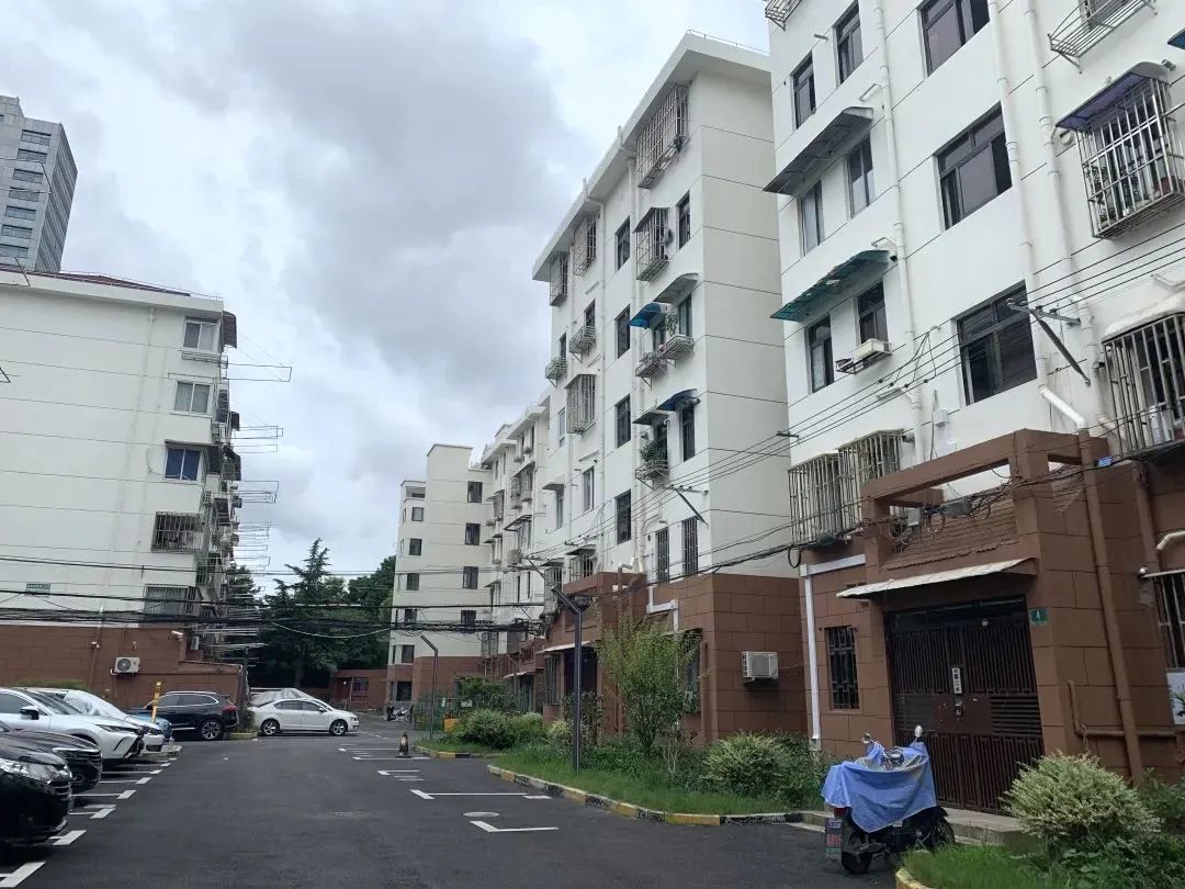 0815_083913_899.jpg 0.jpg