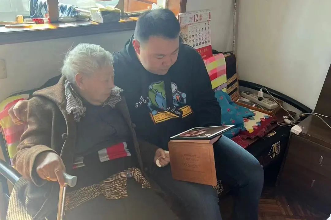 1127_151141_540.jpg 0 (2).jpg