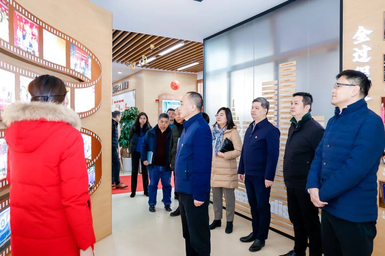 1226_135917_731.jpg 0 (3).jpg