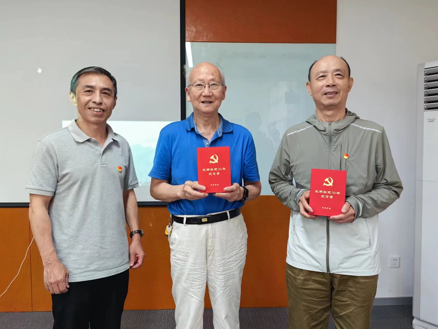 0702_092506_307.jpg 0 (4).jpg