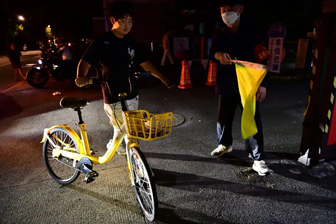 从“单车归位”看治理提效，清涧综合网格依托“三区六联”工作法兜好底、办好事