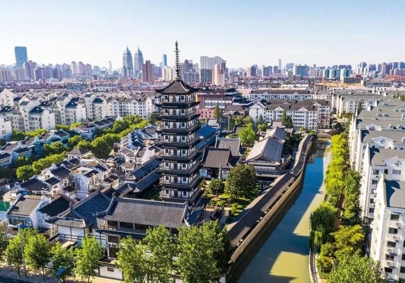 0825_091659_323.jpg 0825_091659_323.jpg