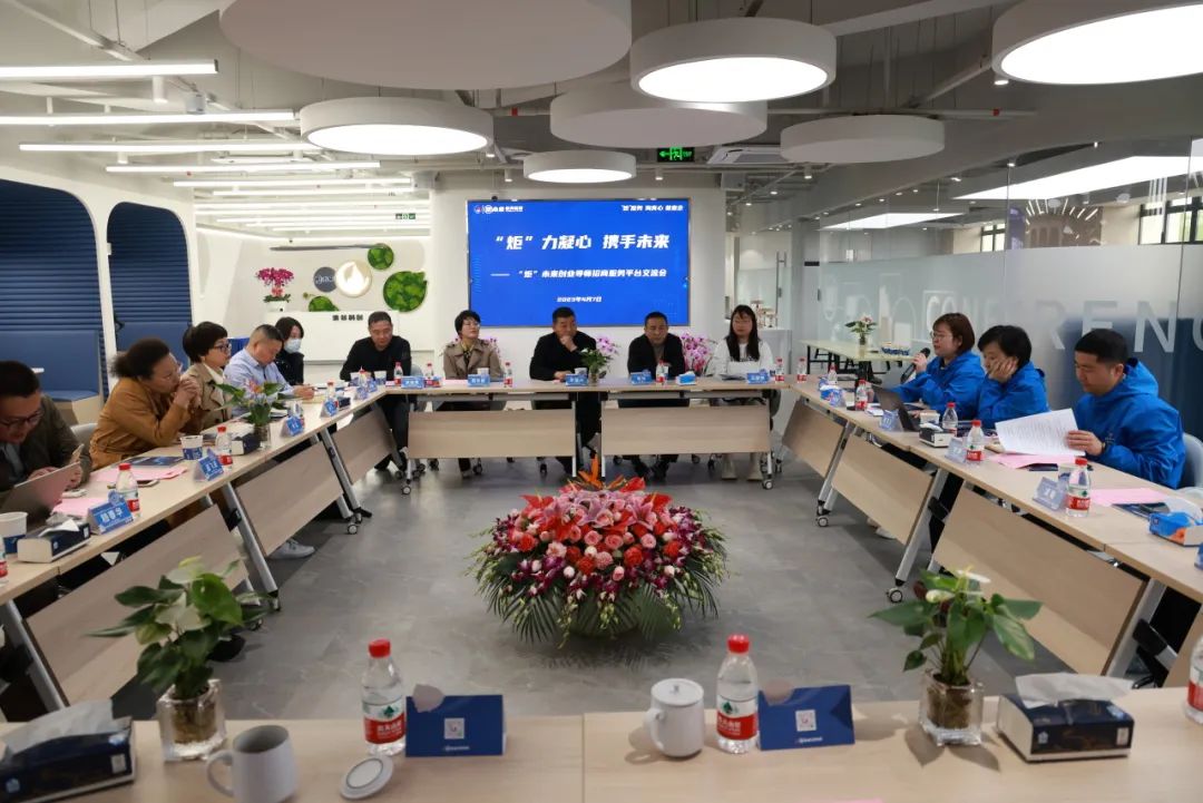 0110_124740_578.jpg 0110_124740_578.jpg