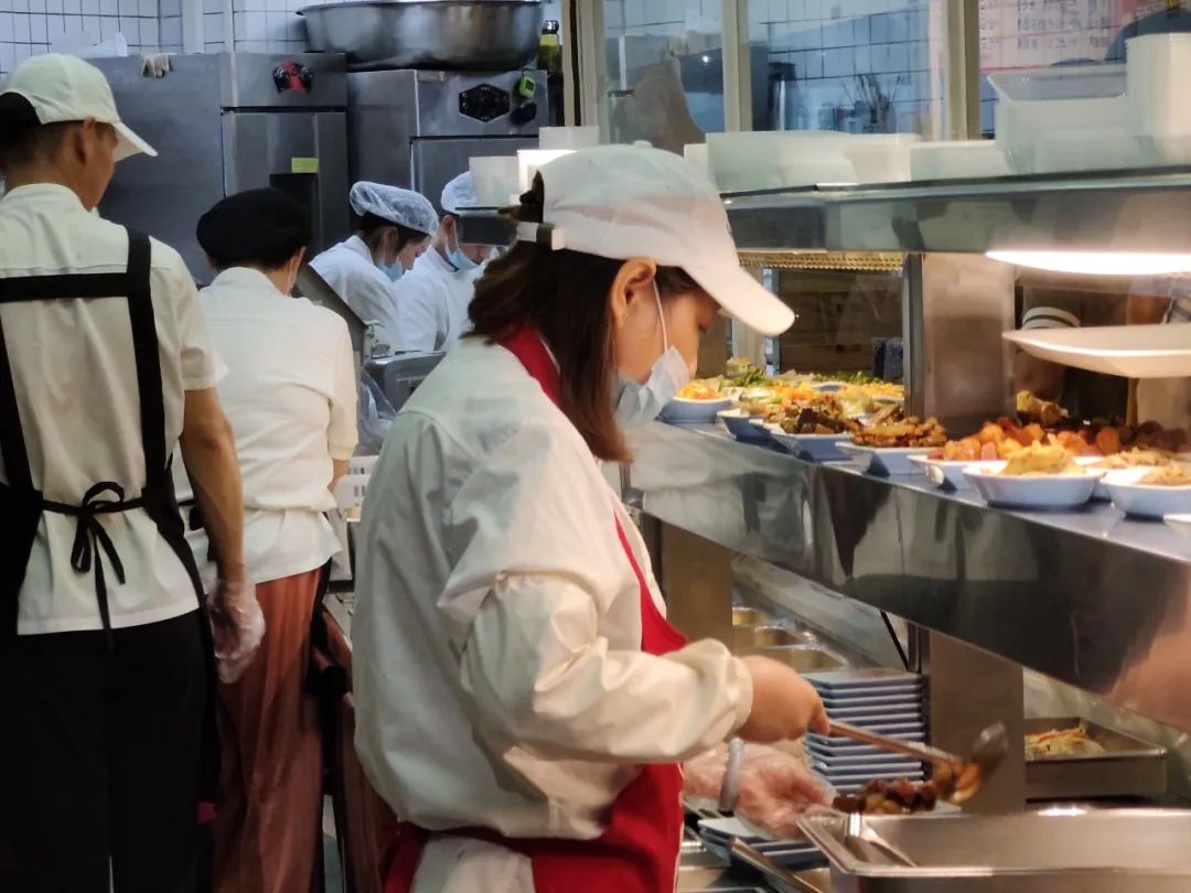 0803_154425_385.jpg 0803_154425_385.jpg