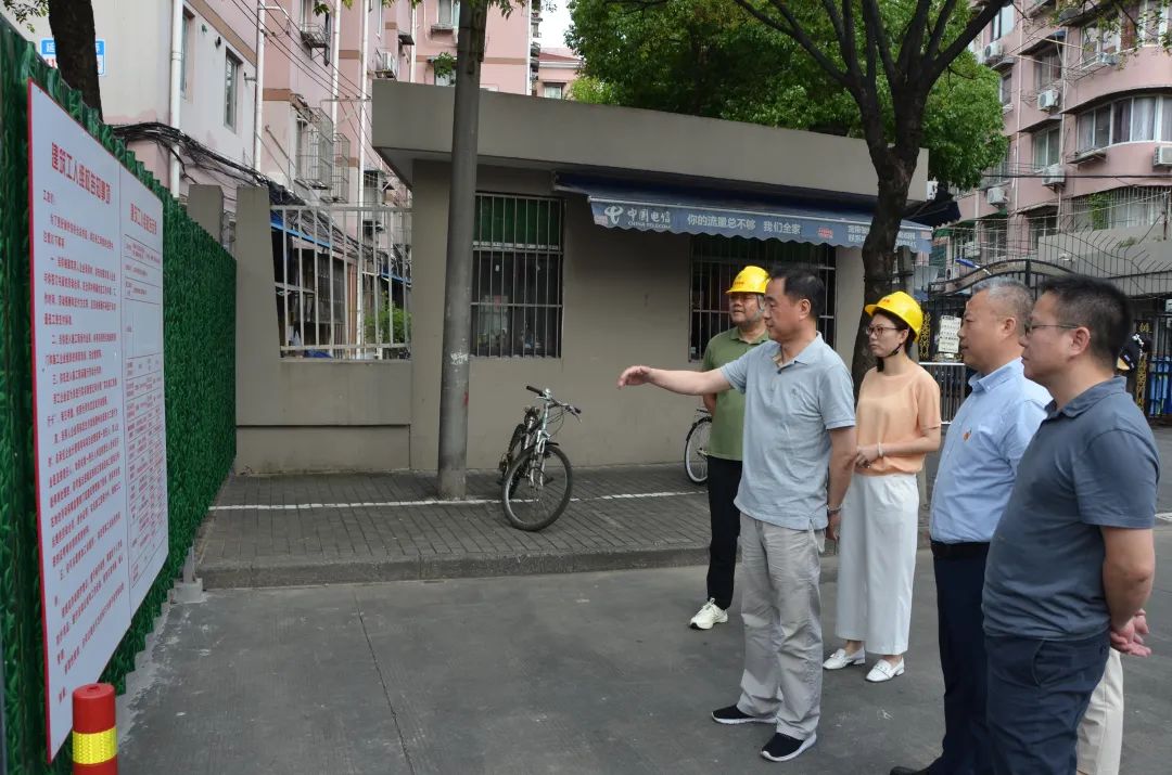 0810_145847_725.jpg 0810_145847_725.jpg