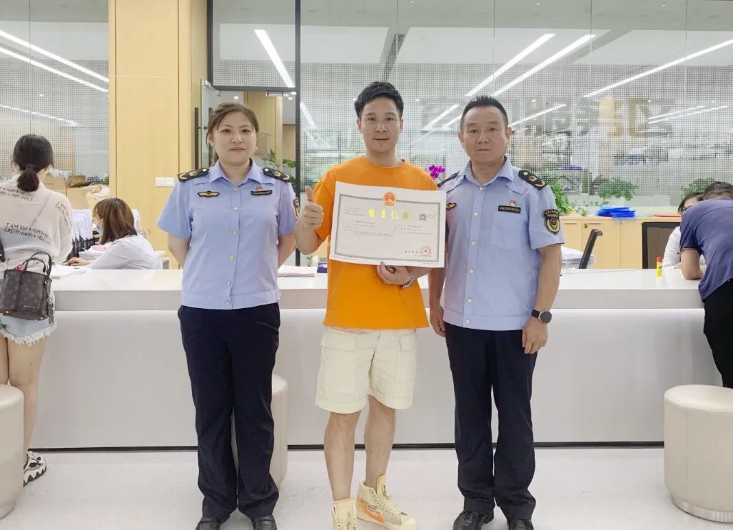 0817_143519_784.jpg 0817_143519_784.jpg