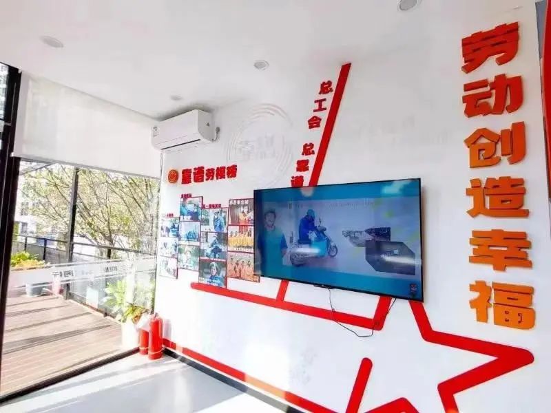 0905_134616_589.jpg 0905_134616_589.jpg