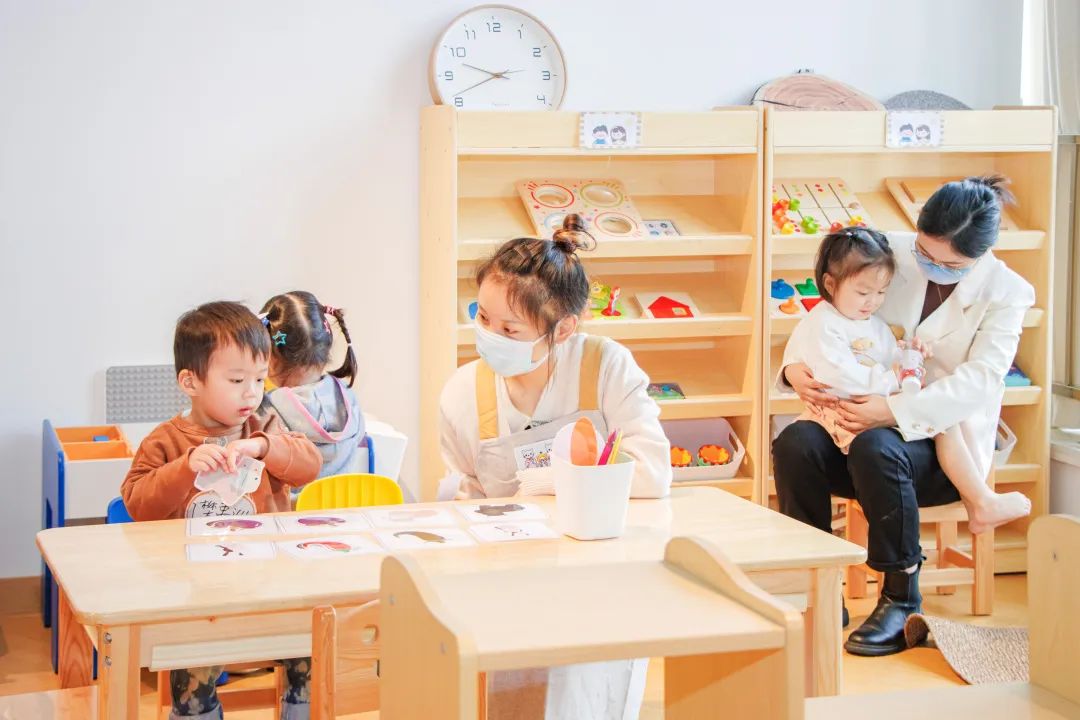 1018_142943_907.jpg 1018_142943_907.jpg