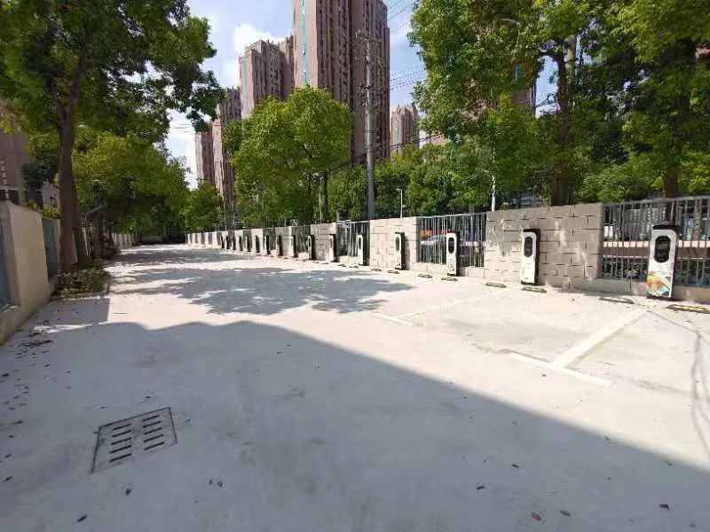 1116_130419_517.jpg 1116_130419_517.jpg