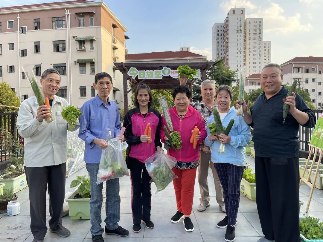 1116_140323_136.jpg 1116_140323_136.jpg