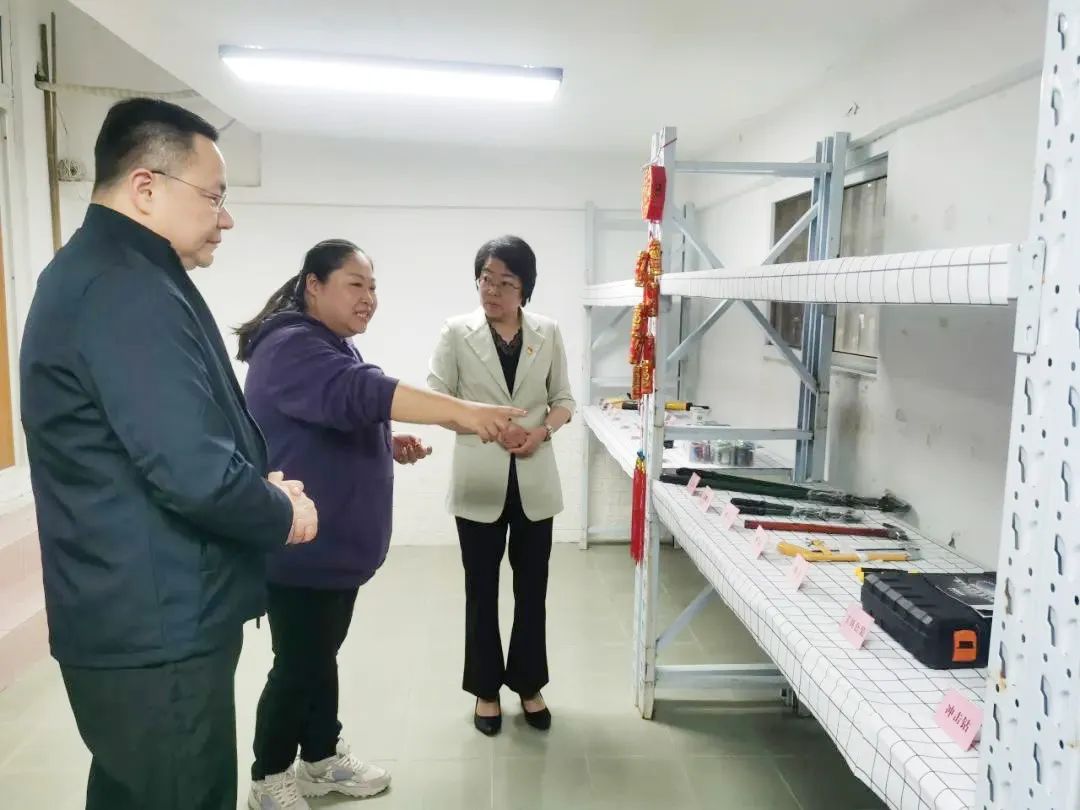 1120_125133_459.jpg 1120_125133_459.jpg