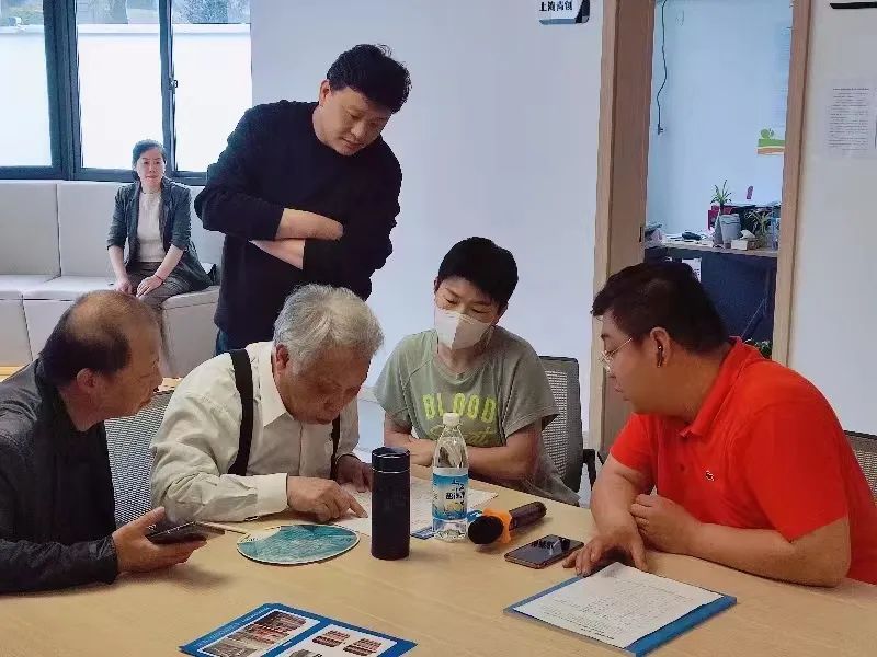 1106_133154_414.jpg 1106_133154_414.jpg