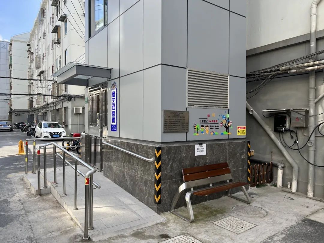 1115_092011_413.jpg 1115_092011_413.jpg