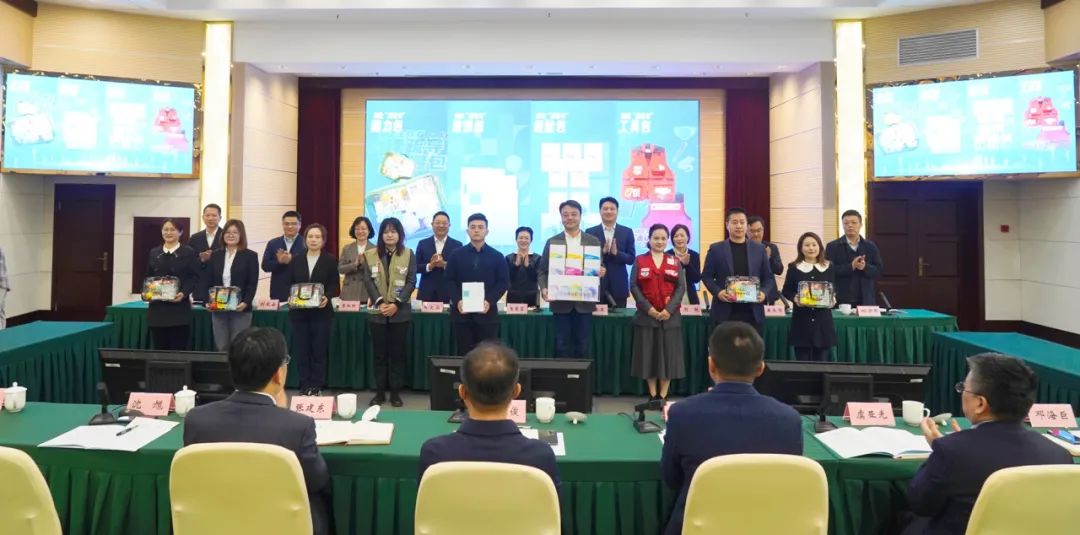 1129_090205_921.jpg 1129_090205_921.jpg