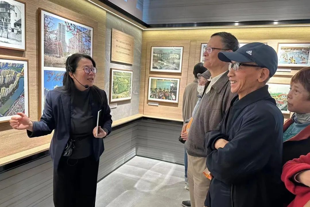 1204_093551_836.jpg 1204_093551_836.jpg